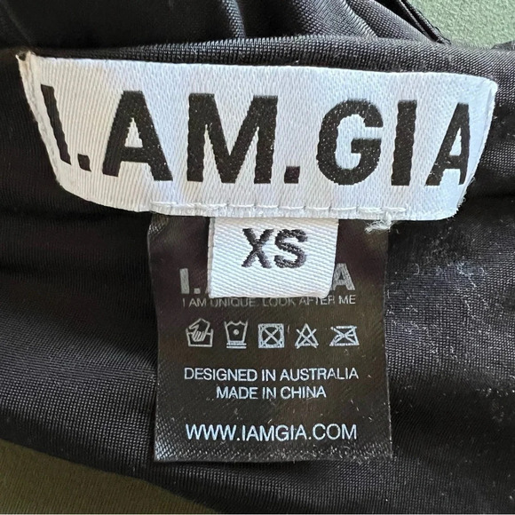 I am Gia Kiki halter crop top black 13830 - Picture 11 of 11